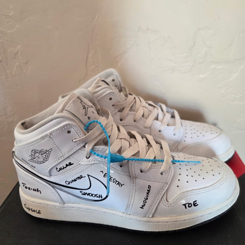 Kids/Womens Jordan 1 Mid Schematic Sneakers